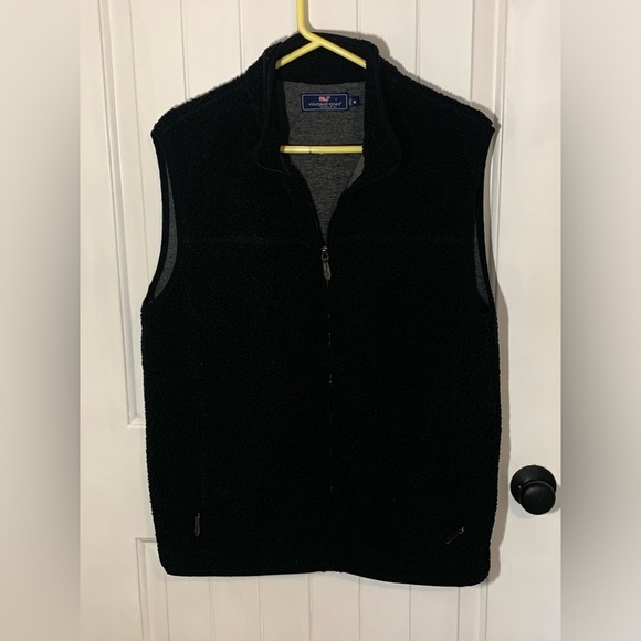 Vineyard Vines Sherpa Vest Nantucket Mens Size M. Black - Picture 1 of 7